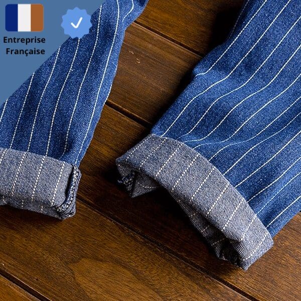 salopette-bleu-avec-des-rayures-blanches