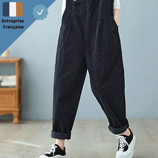 salopette-en-velours-noir_6e8f307f-36c8-4269-ab82-8993809853d8